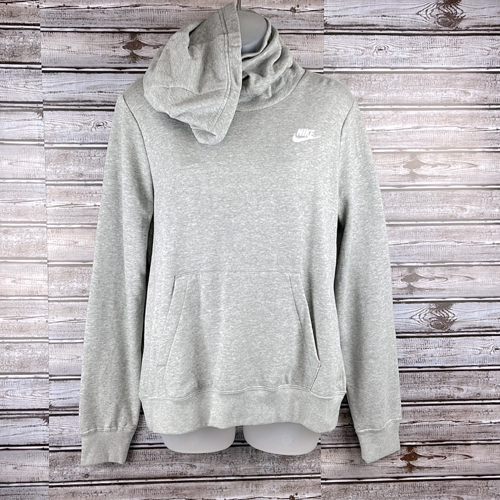 Nike womens sweater size M